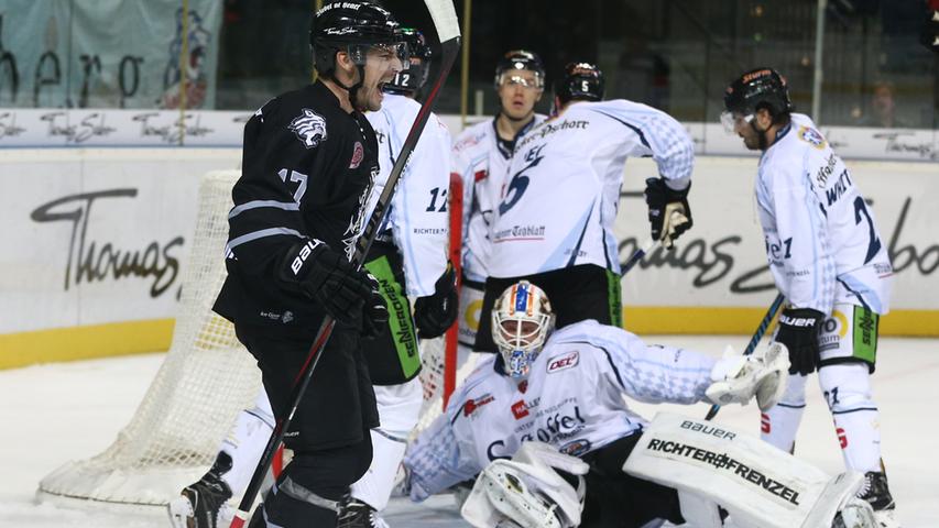 Reimers erster und bislang einziger Hattrick im Trikot der Ice Tigers.