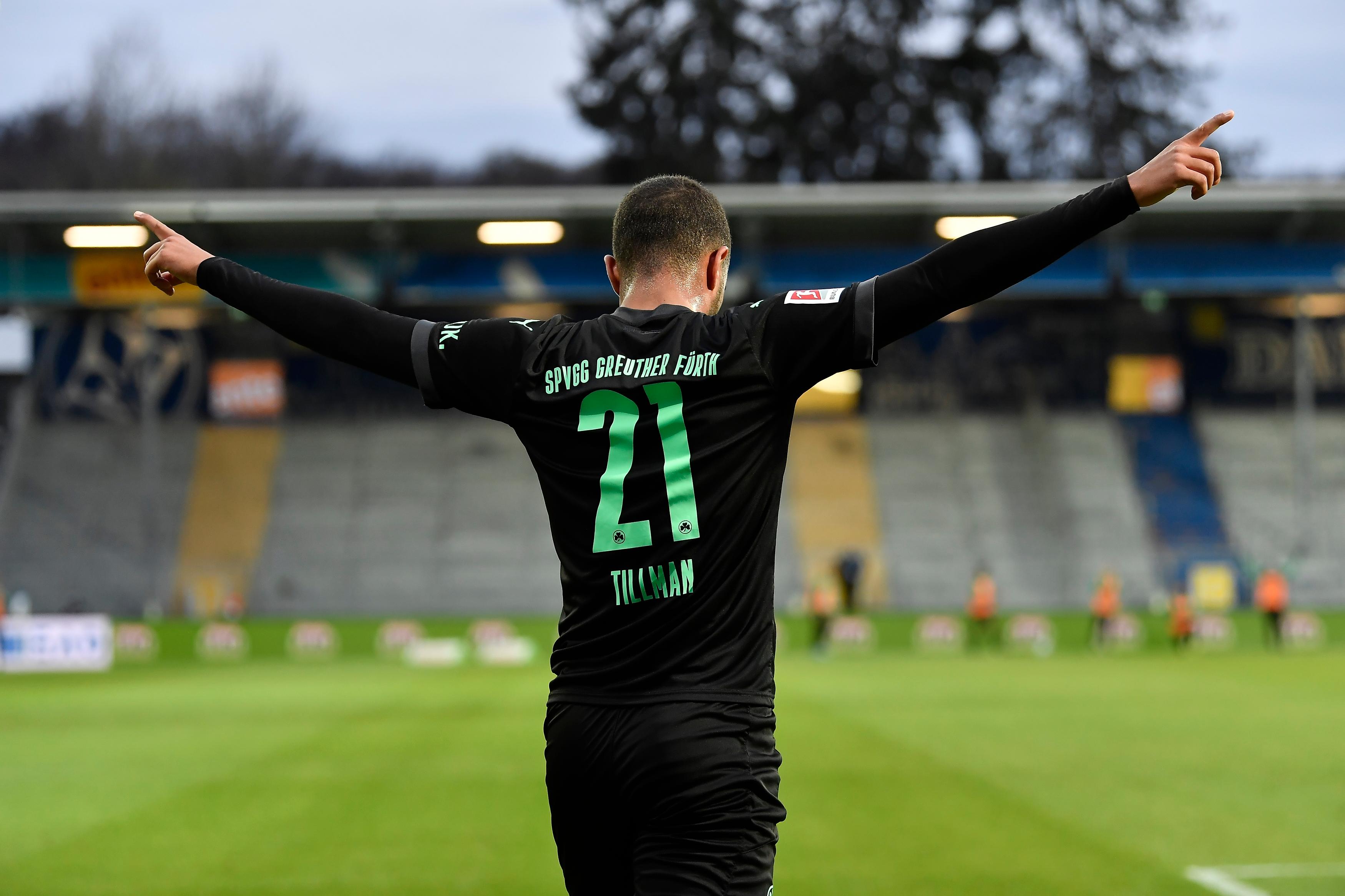 Übernahm zur zweiten Hälfte für Sebastian Ernst, nachdem er sich ins Spiel gefunden hatte, leistete er einen ordentlichen Beitrag zur Aufholjagd. kicker: 2,5 | User: 2,7 (70 Stimmen)