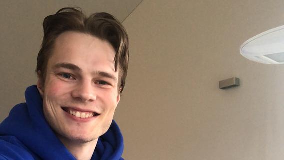 Christopher Bissel hat die Bildschirme hinter sich gelassen und sein Studium vorangetrieben.
Christopher Bissel hat die Bildschirme hinter sich gelassen und sein Studium vorangetrieben.
