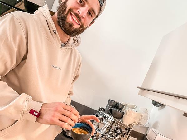 Hat seine Leidenschaft für Kaffee gepflegt: Nico Büdel.
Hat seine Leidenschaft für Kaffee gepflegt: Nico Büdel.