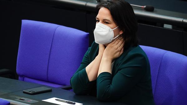 Annalena Baerbock ist bei der 20. Bundestagswahl seit 1949 erst die zweite Frau nach Angela Merkel, die sich für das höchste Regierungsamt bewirbt.