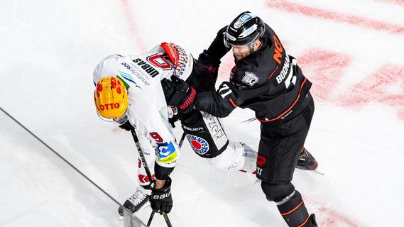 Bemüht: Nicht nur Andrew Bodnarchuk schien seinen Ice Tigers zu viel helfen zu wollen. Bemüht: Nicht nur Andrew Bodnarchuk schien seinen Ice Tigers zu viel helfen zu wollen.
