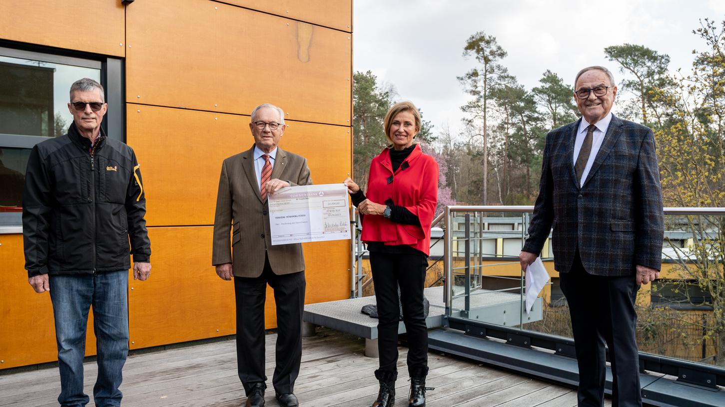 Spende über 20.000 Euro: Große Freude im Tierheim Nürnberg