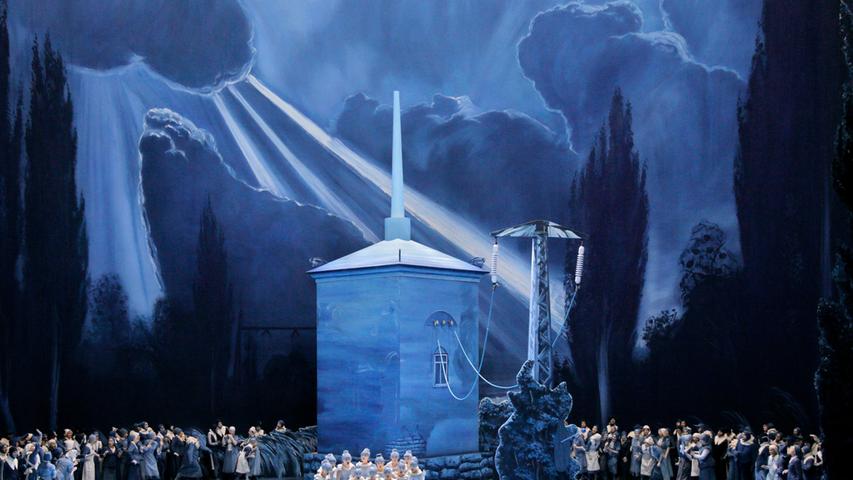 Fällt 2021 dem Corona-Spielplan der Bayreuther Festspiele zum Opfer: Der "Lohengrin" in der Ästhetik von Neo Rauch und Rosa Loy. Fällt 2021 dem Corona-Spielplan der Bayreuther Festspiele zum Opfer: Der "Lohengrin" in der Ästhetik von Neo Rauch und Rosa Loy.