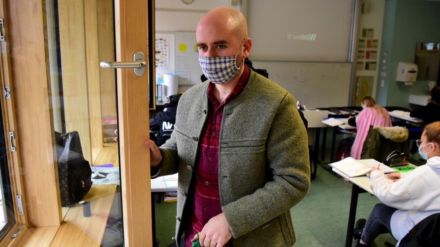 Fenster auf oder teure technische Anlagen? Wie man in Schulen künftig lüftet, darüber gehen die Meinungen auseinander. Fenster auf oder teure technische Anlagen? Wie man in Schulen künftig lüftet, darüber gehen die Meinungen auseinander.