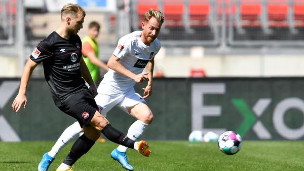 Sorgte mit einem kleinen Geniestreich für die frühe Führung, leitete zudem das 2:1 durch Nürnberger ein und war auch als Ideengeber und reaktionsschneller Ballverteiler sehr präsent. Note: 2