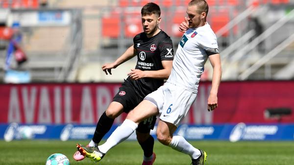 Eroberte zwar einige Bälle und lief immer wieder eifrig an, war diesmal offensiv aber weitgehend abgemeldet. Note: 4,5