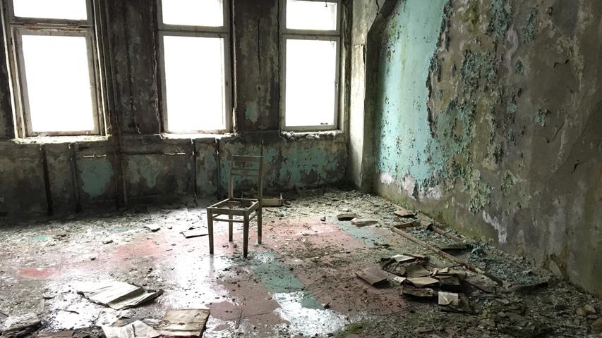 35 Jahre nach der Atomkatastrophe von Tschernobyl ist die Sperrzone ein besonderes Areal: Verlassene Häuser und Gebäude, der riesige neue Sarkophag und menschenleere Orte bilden eine ganz eigene Atmosphäre. Der Neumarkter Olaf Schumann ist mehrfach dort unterwegs gewesen.