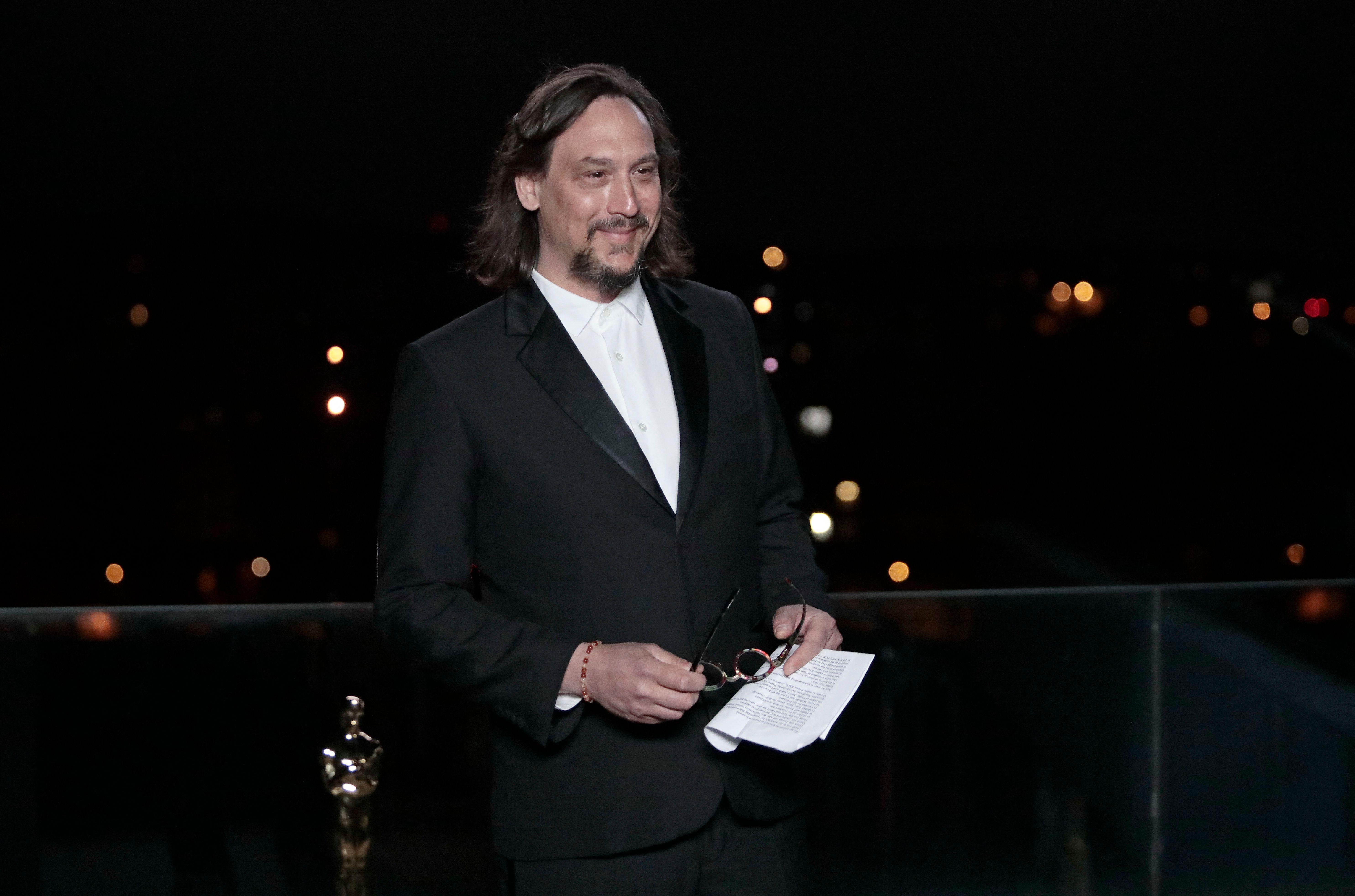 Der französische Komponist Nicolas Becker gewinnt den Oscar für den besten Ton für "Sound of Metal".