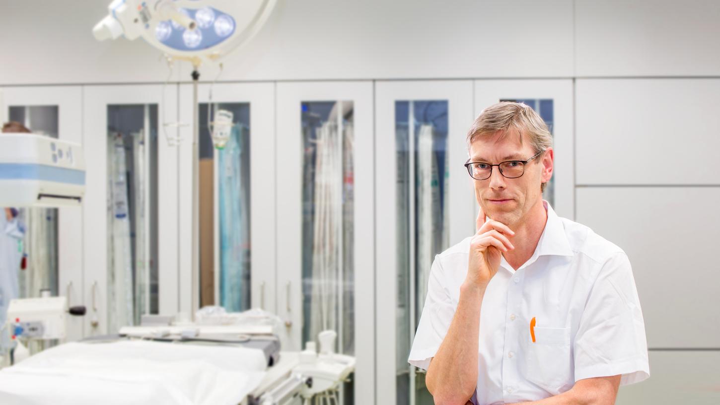 Unter anderem Long-Covid ist für Dr. Heiko Priesmeier, Chefarzt am Klinikum Altmühlfranken Gunzenhausen, ein gewichtiger Gründe für eine Corona-Impfung.
Unter anderem Long-Covid ist für Dr. Heiko Priesmeier, Chefarzt am Klinikum Altmühlfranken Gunzenhausen, ein gewichtiger Gründe für eine Corona-Impfung.
