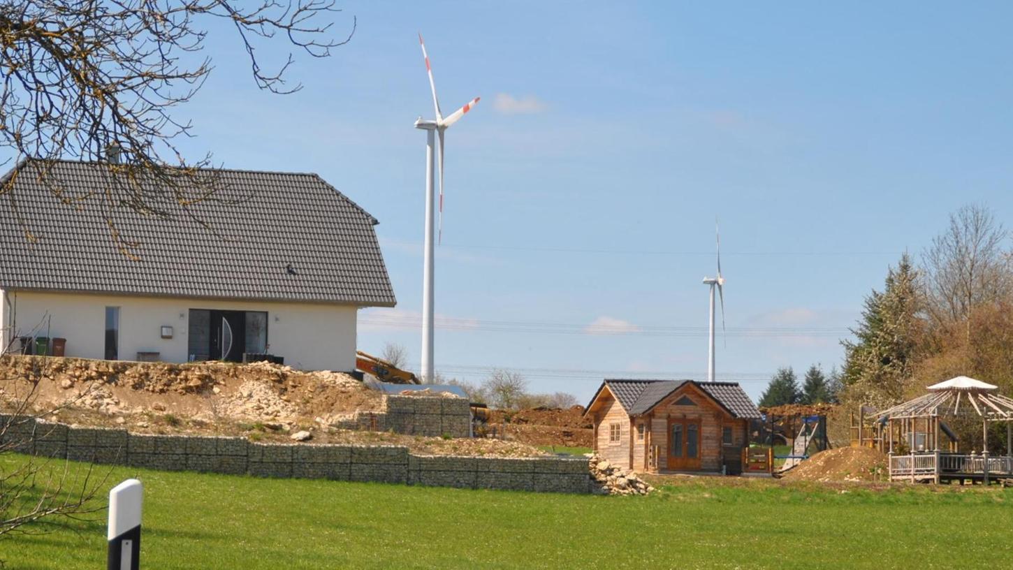 In Oberngrub in der Fränkischen Schweiz (Bild) haben sich Bedenken der Bevölkerung nach dem Bau von Windrädern in Luft aufgelöst. In Eggolsheim kommt es erst gar nicht zum Bau eines Windparks.