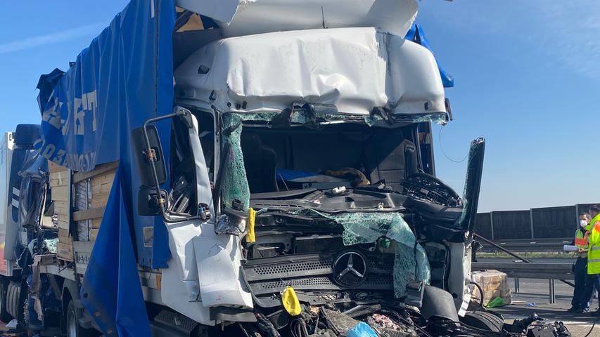 Schwerer Lkw-Unfall auf der A3: Zwei Menschen schwer verletzt