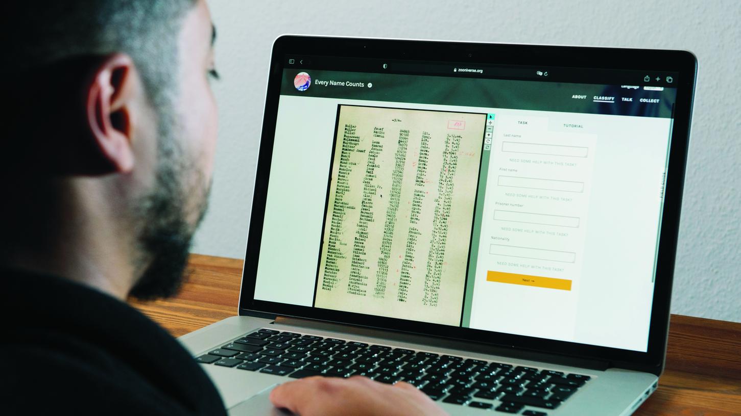 Nur wenige Minuten dauert das Bearbeiten eines KZ-Dokuments. Doch die Einblicke in die Nazi-Bürokratie hinterlassen bei den Freiwilligen oft eine Gänsehaut.
Nur wenige Minuten dauert das Bearbeiten eines KZ-Dokuments. Doch die Einblicke in die Nazi-Bürokratie hinterlassen bei den Freiwilligen oft eine Gänsehaut.
