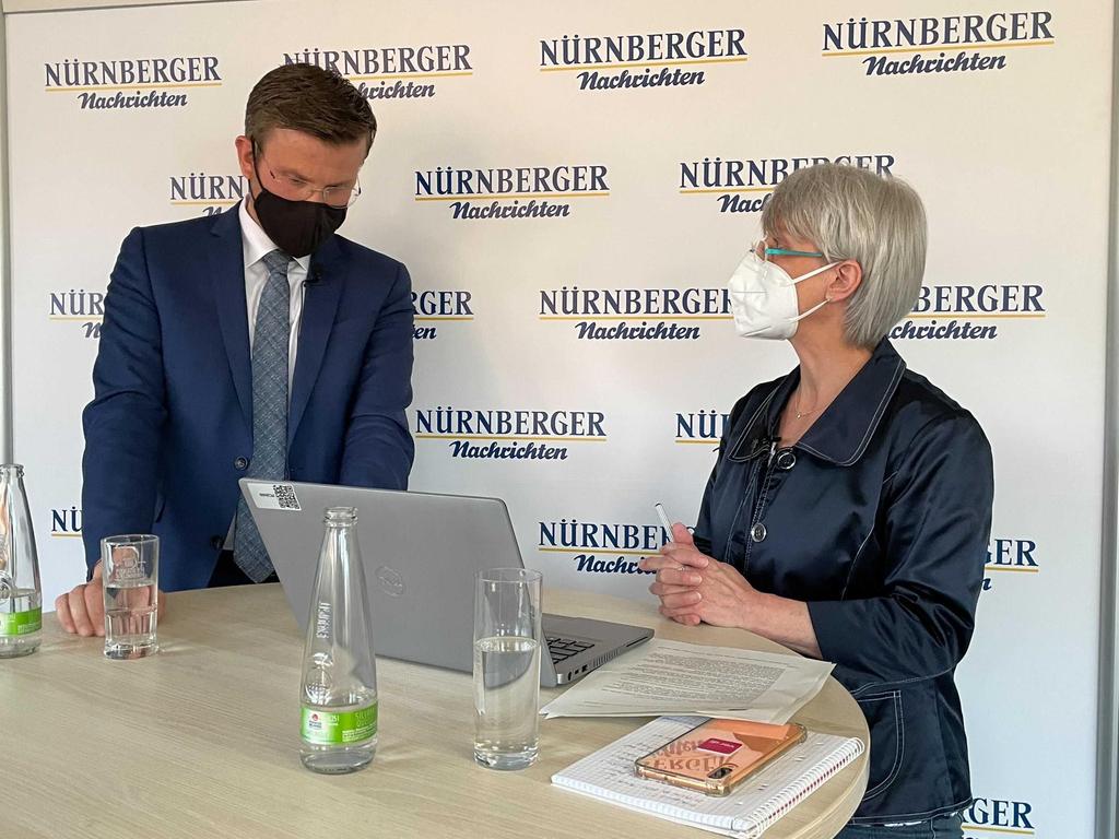 Video Ob Konig Stellte Sich Den User Fragen Nurnberg Nurnberg N Altstadt N Nord N Ost N Sud N West Nordbayern De