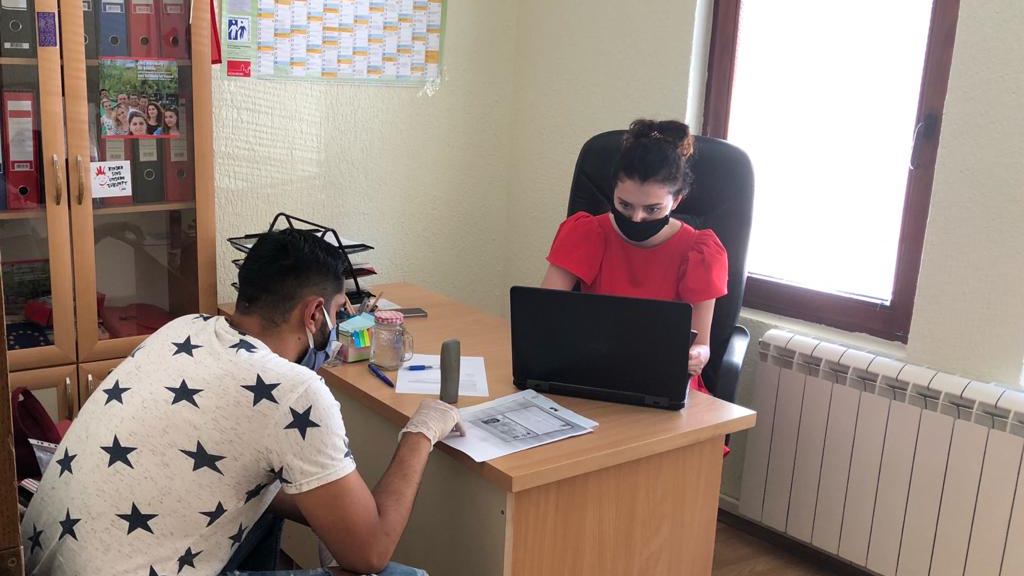Die Beratungsgespräche helfen den jungen kosovarischen Fachkräften bei der Orientierung. Die Beratungsgespräche helfen den jungen kosovarischen Fachkräften bei der Orientierung.