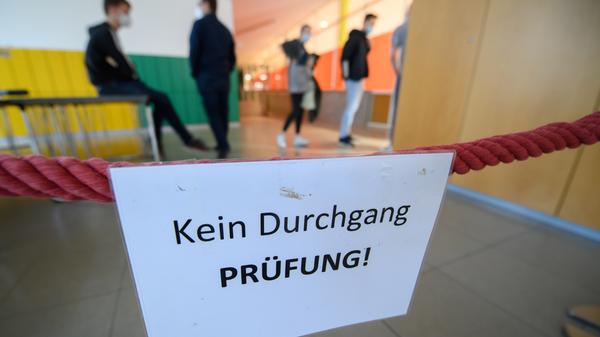 Schriftliche Abiturprüfungen beginnen in Sachsen