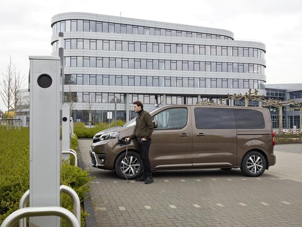 Toyota Proace Verso Electric: Platz trifft auf E-Antrieb
