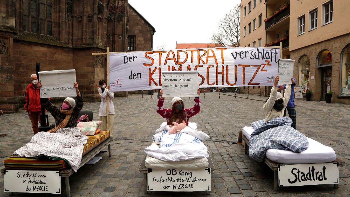 Demonstration in Nürnberg vom Energiewende-Bündnis. Auch Markus Söder will mehr Druck beim Thema Klimaschutz machen. 