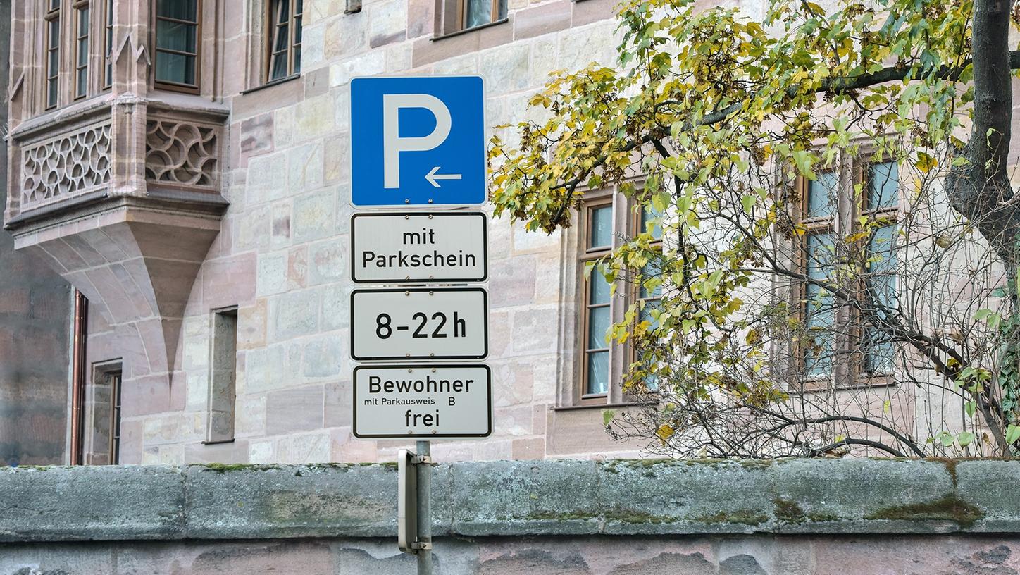 In der Altstadt wird die Parkraumbewirtschaftung umgesetzt. Kostenloses Dauerparken wird damit erschwert.