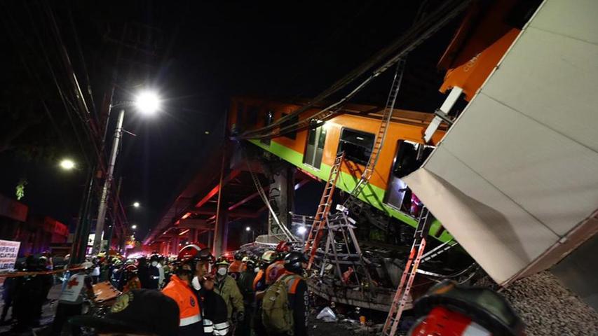 Tragödie in Mexiko: U-Bahn stürzt von Brücke auf Straße - Mindestens 20 Tote
