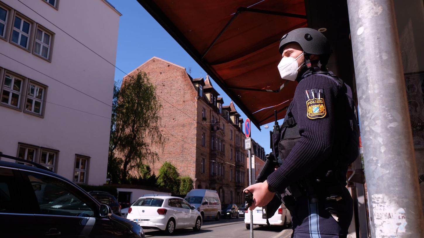 In der Nordstadt findet derzeit an der Beruflichen Oberschule ein größerer Polizeieinsatz statt.
In der Nordstadt findet derzeit an der Beruflichen Oberschule ein größerer Polizeieinsatz statt.