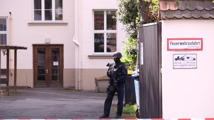 Polizeieinsatz an einer Schule sorgt für Verkehrsbehinderungen in Nürnberg