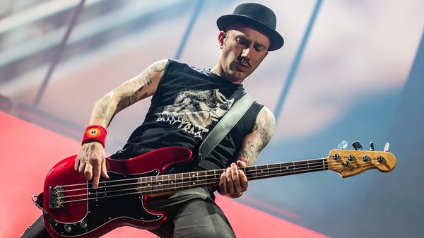 Ein weiter Headliner für RiP 2022: Volbeat aus Kopenhagen. Wer sich auf die Metal-Band schonmal einstimmen möchte, kann sich einen aktuellen Live-Clip zu ihrer Single "Temple Of Ekur" gönnen. Das Ganze wurde im Rahmen einer Show in Kalifornien Anfang März diesen Jahres aufgezeichnet.