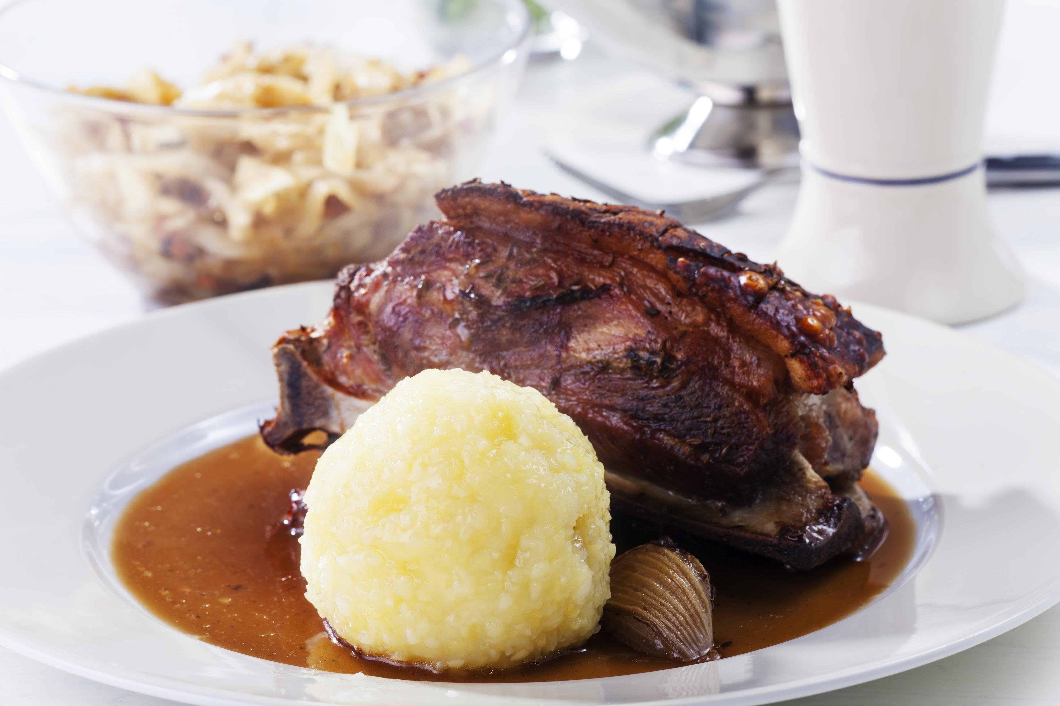 mit knoblauch und krautsalat streit um schaufele rezept nurnberg nordbayern de