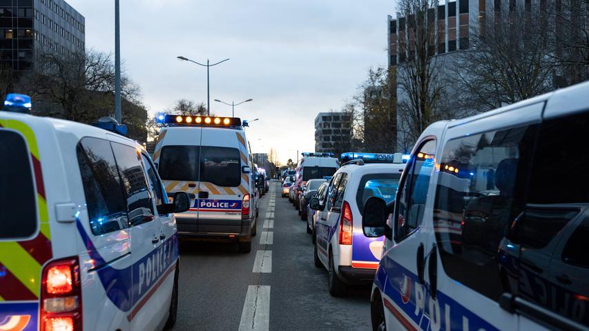 Frankreich: Mann verbrennt Ehefrau auf offener Straße