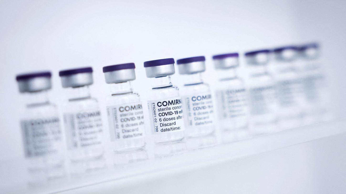 Der angekündigte EU-Vertrag zum Kauf von bis zu 1,8 Milliarden weiteren Dosen des Corona-Impfstoffs von Biontech/Pfizer ist unter Dach und Fach. 