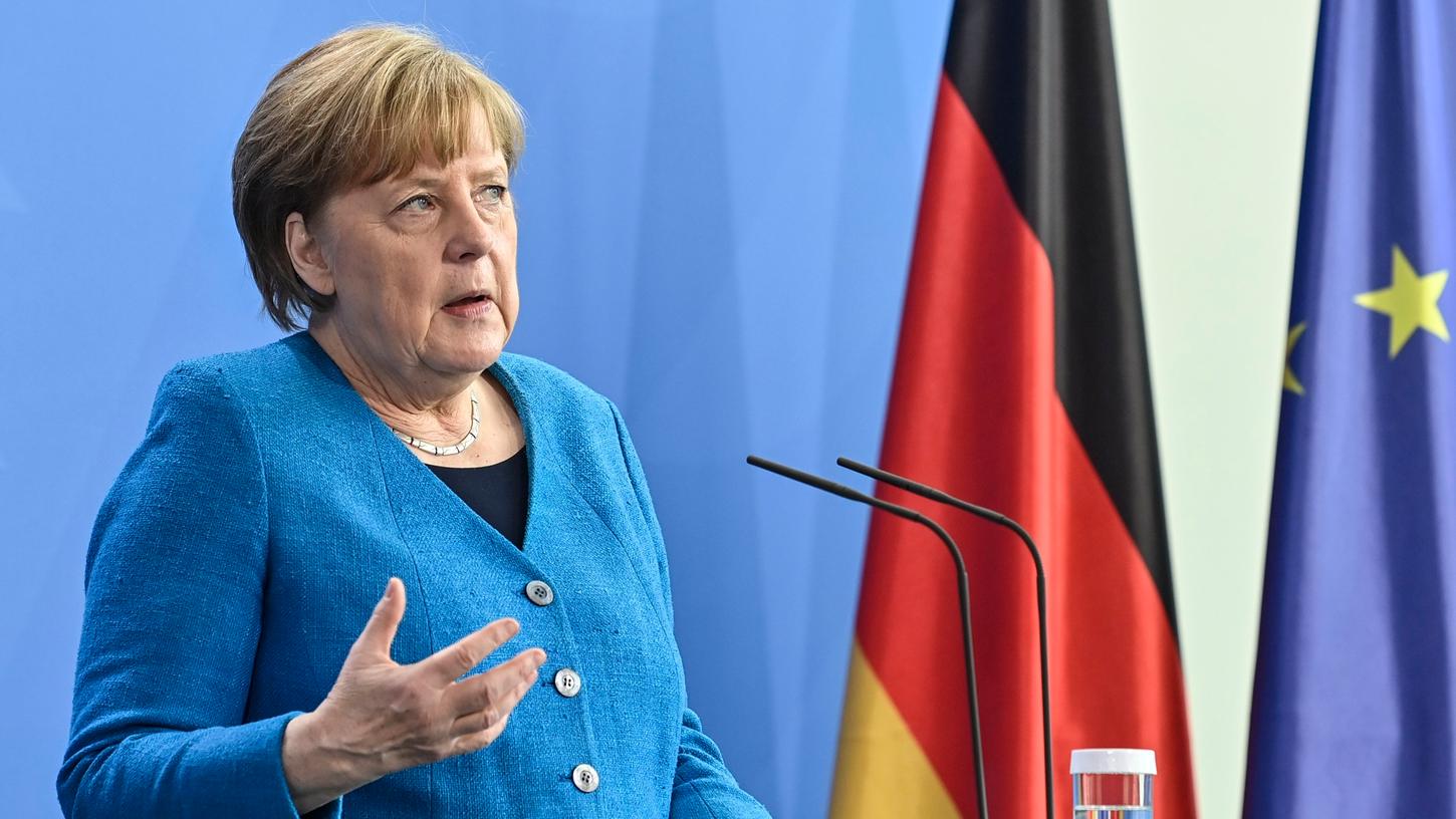 Die Kanzlerin betonte auf Nachfrage, die Möglichkeit eines Sommerurlaubs in Europa gelte Die Kanzlerin betonte auf Nachfrage, die Möglichkeit eines Sommerurlaubs in Europa gelte