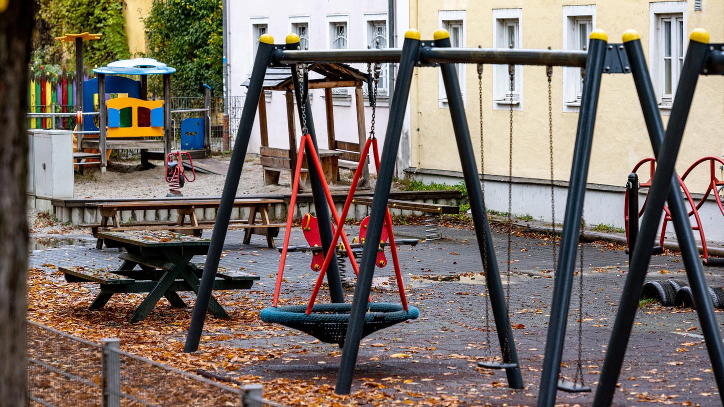 Kinder in ärmeren Wohngegend haben meist weniger Platz zum Spielen als Kinder in reicheren Gegenden. 