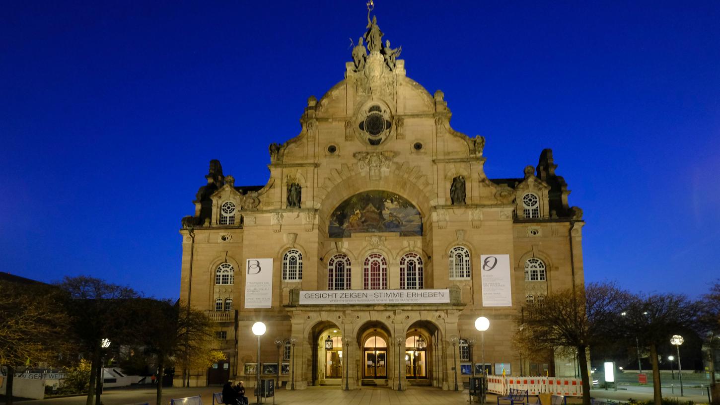 Das Opernhaus stiftet Identität für die Nürnberger Bevölkerung, so Kulturbürgermeisterin Julia Lehner.
