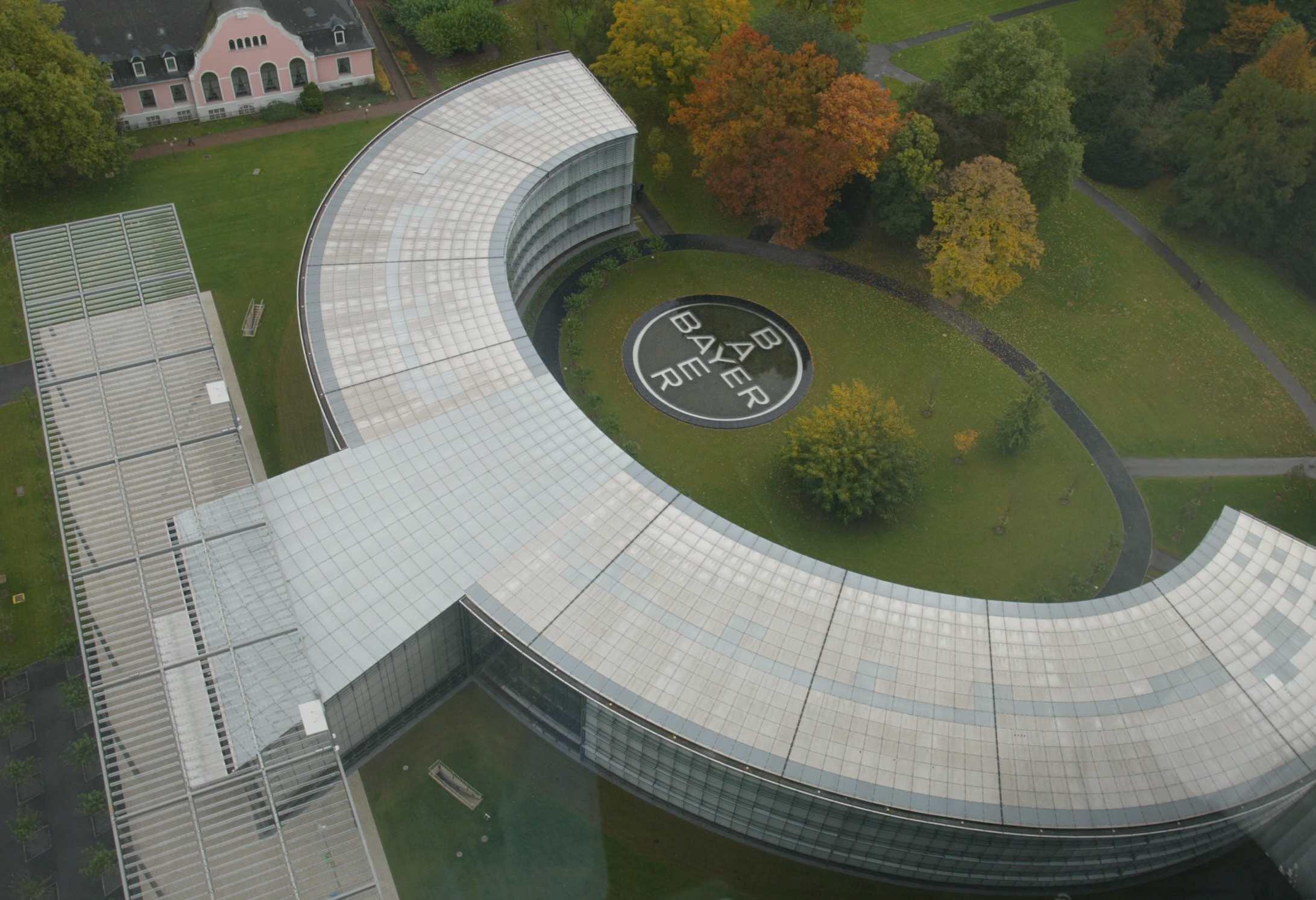 StarArchitekt Helmut Jahn Seine spektakulären Bauten