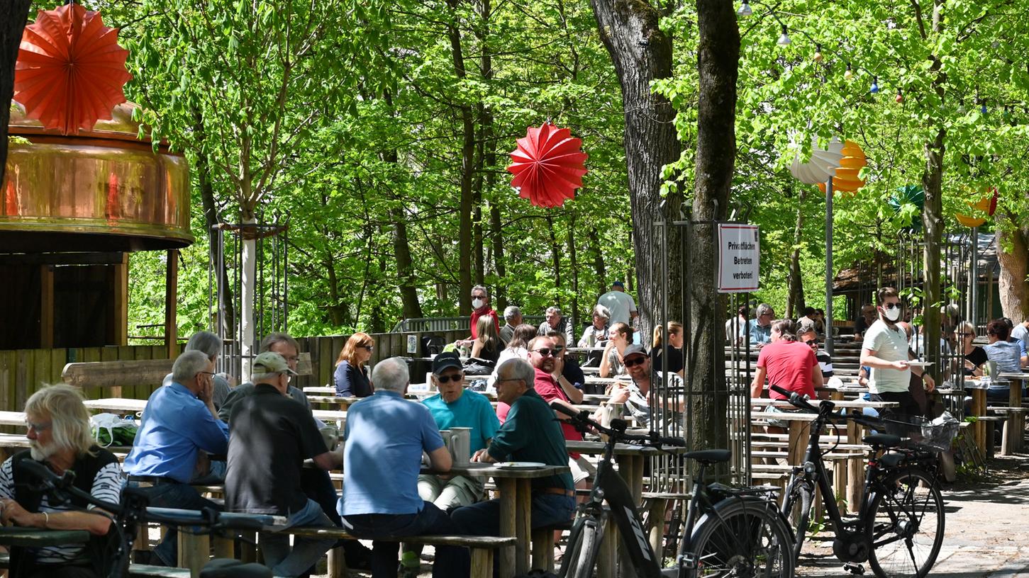Freude und Skepsis: Einige Biergärten und Außengastronomien öffnen wieder