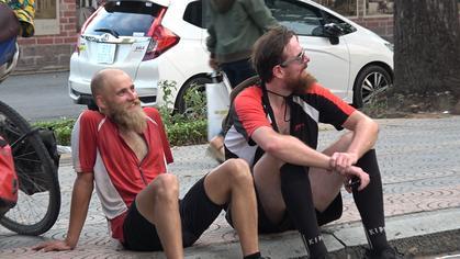Verplant - Wie zwei Typen versuchen, mit dem Rad nach Vietnam zu fahren
