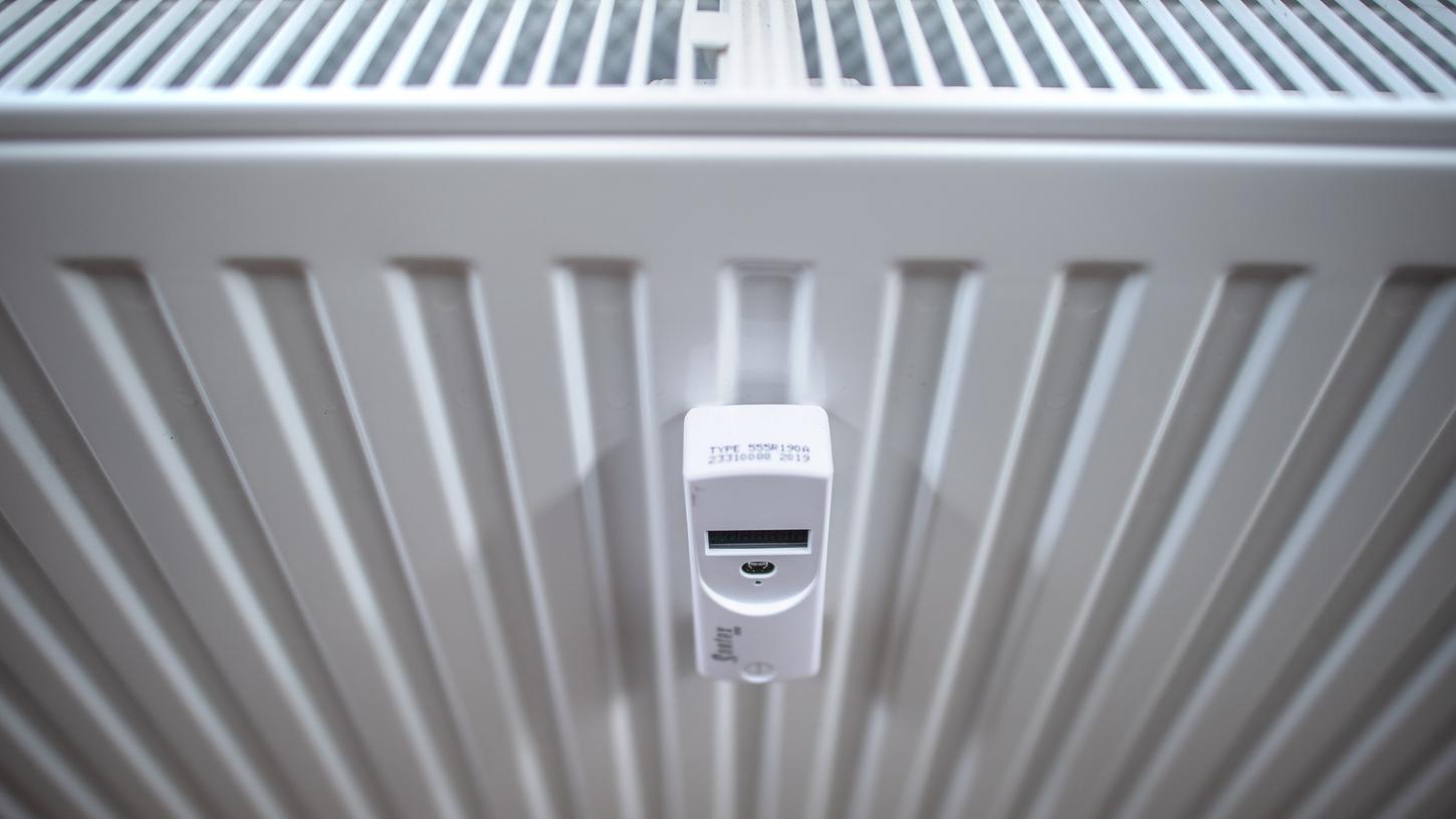 Heizen wird teurer: Durch die CO2-Bepreisung werden die Preise für Gas und Öl in den kommenden Jahren deutlich steigen.
Heizen wird teurer: Durch die CO2-Bepreisung werden die Preise für Gas und Öl in den kommenden Jahren deutlich steigen.