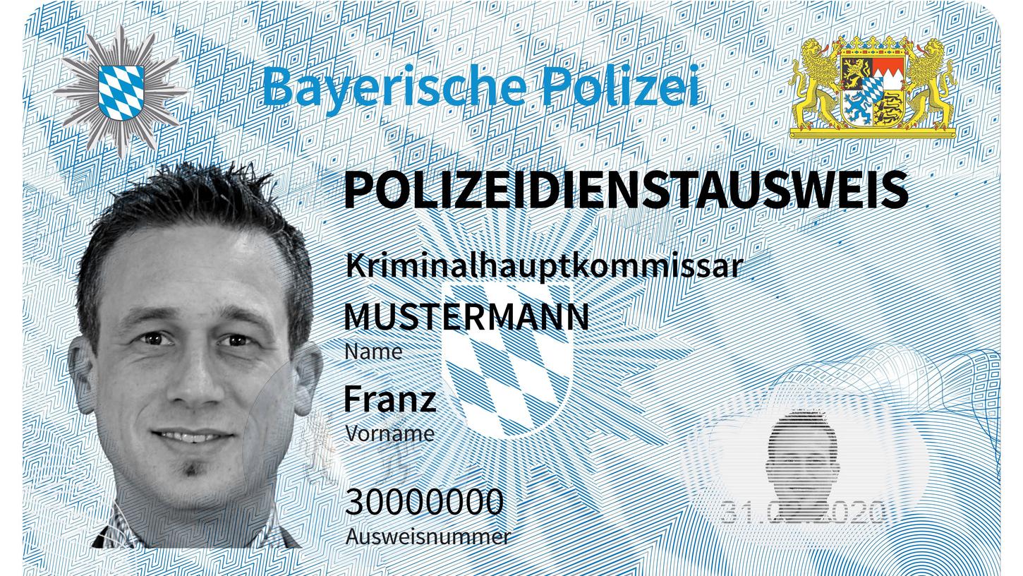 Ausweis Verloren Polizei Online Melden Neue Polizeiausweise in Bayern: So erkennen Sie eine Fälschung