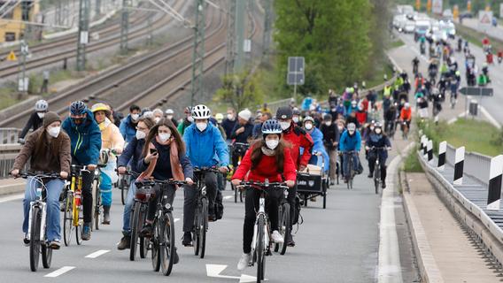 Rad-Demo: Bessere Radwege und Klimaschutz gefordert