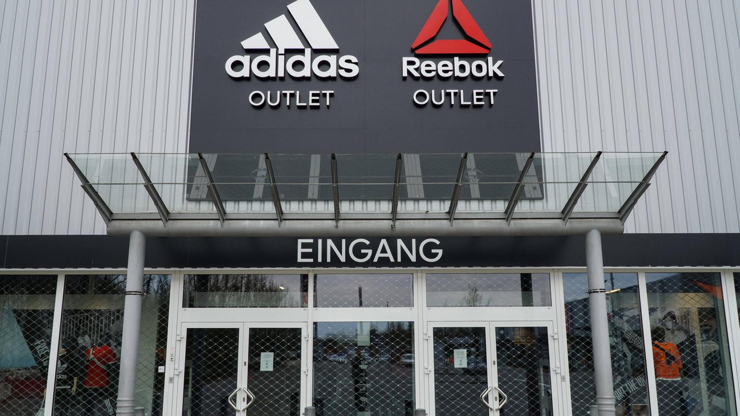 Der fränkische Sportartikelhersteller Adidas trennt sich von seiner US-Tochter Reebok.