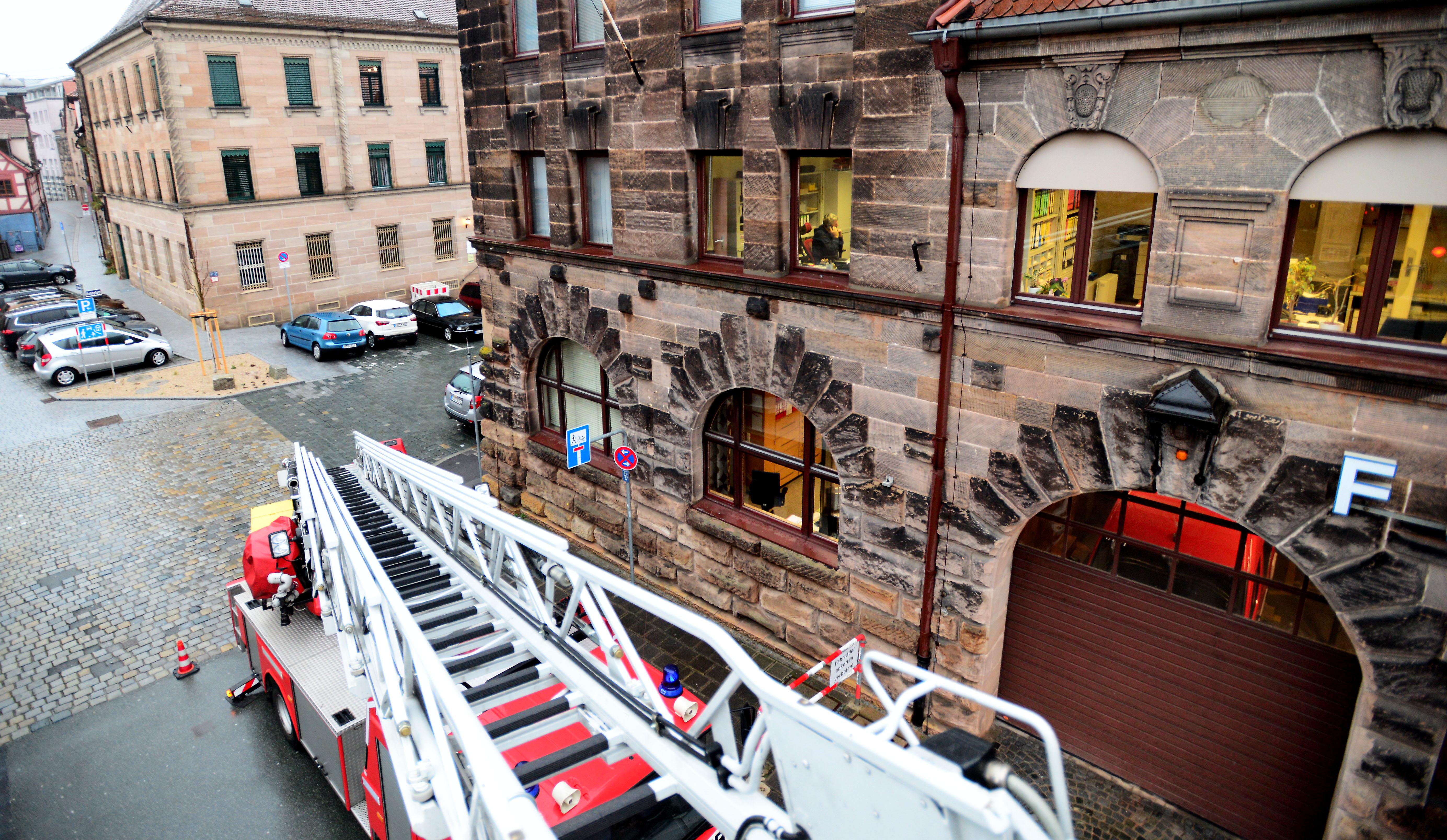 Die Berufsfeuerwehr zieht in absehbarer Zeit in ihren Neubau an der Kapellenstraße um.
