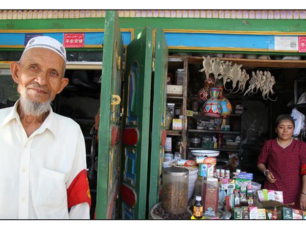 Uigurische Händler - Teil einer alten, traditionsreichen Gemeinschaft, die unterzugehen droht.