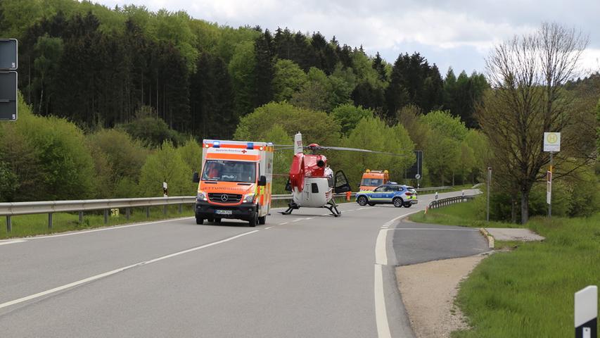 Fehler beim Abbiegen: Zwei Schwerverletzte bei Unfall im Landkreis Neumarkt
