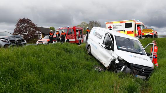 Die Paketbotin wurde leicht verletzt.