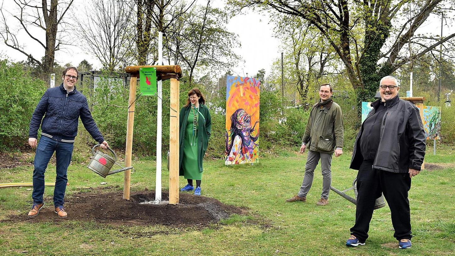 Erlangen: Baumpflanzung für Natur und Kunst