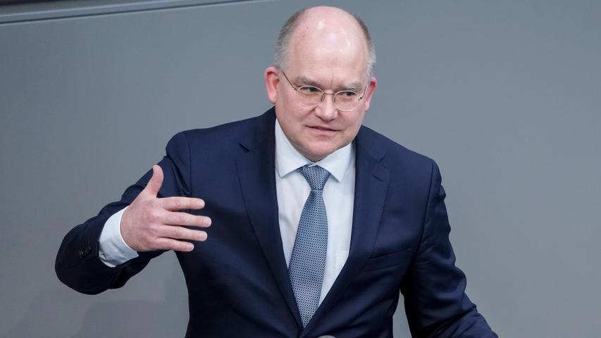 Sebastian Brehm (CSU) hat im Wahlkreis Nürnberg-Nord das Direktmandat geholt. Der Steuerberater ist seit 2017 Abgeordneter des Bundestags.