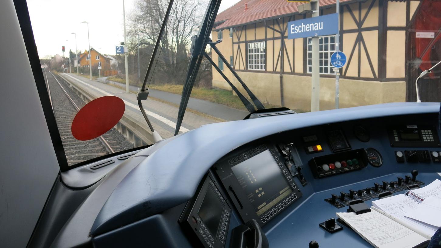 Der Ostast der Stadt-Umland-Bahn wird wahrscheinlicher: Der Forchheimer Kreistag hat sich mit großer Mehrheit für die Osterweiterung ausgesprochen.
Der Ostast der Stadt-Umland-Bahn wird wahrscheinlicher: Der Forchheimer Kreistag hat sich mit großer Mehrheit für die Osterweiterung ausgesprochen.