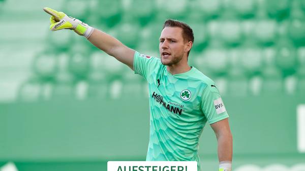 Im Verein seit: Sommer 2016, Nächste Saison auch noch? Vermutlich, müssen wir erst nachschauen, Spiele in der Aufstiegssaison: 1, Bundesliga-Erfahrung? Nein, Geburtsort: Aalen, Geburtsdatum: 01.01. 1996, Sternzeichen: Steinbock, Gustavstraßentauglich (grundsätzlich)? Mit Sicherheit.