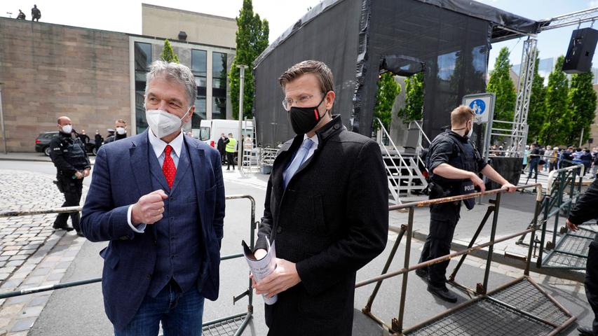 IKGN-Vorsitzender Jo-Achim Hamburger (links) und Oberbürgermeister Marcus König (CSU).
IKGN-Vorsitzender Jo-Achim Hamburger (links) und Oberbürgermeister Marcus König (CSU).
