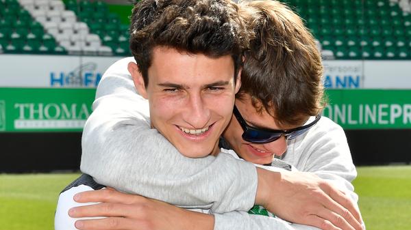 Marco Meyerhöfer Meyerhoefer und Leon Schaffran im Sportpark.